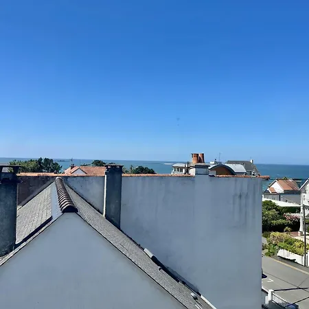 180m De La 4 Adultes - 4 Enfants