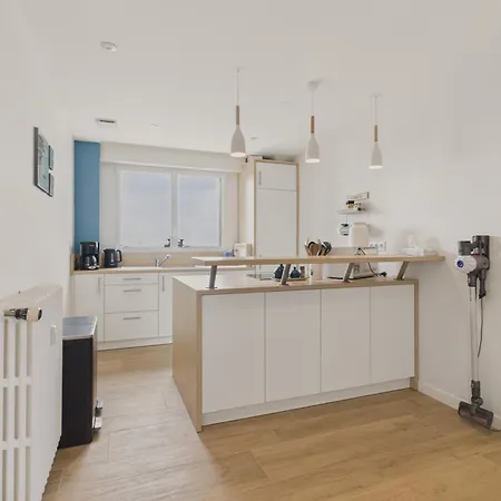 Appartement 180m De La 4 Adultes - 4 Enfants *