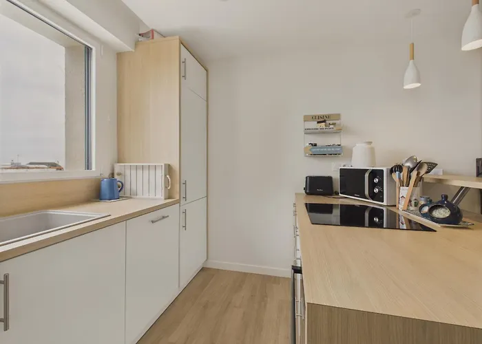 180m De La 4 Adultes - 4 Enfants * Pornichet