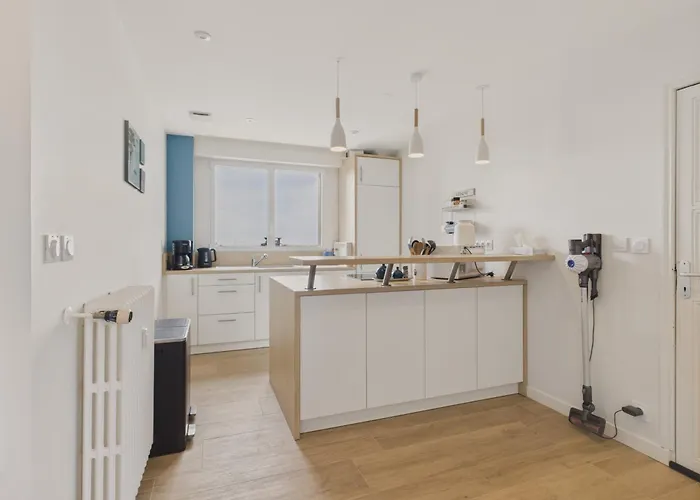 Appartement 180m De La 4 Adultes - 4 Enfants *