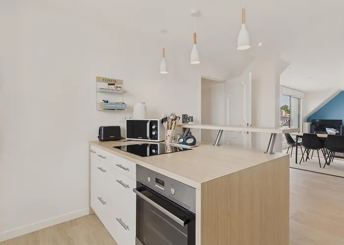 180m De La 4 Adultes - 4 Enfants Pornichet