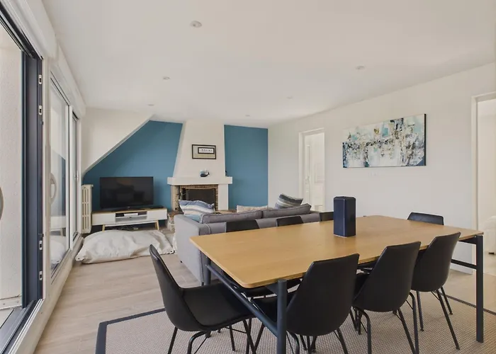 180m De La 4 Adultes - 4 Enfants Appartement *